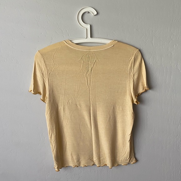 American Eagle Yellow Lettuce Hem Tee - Picture 2 of 4